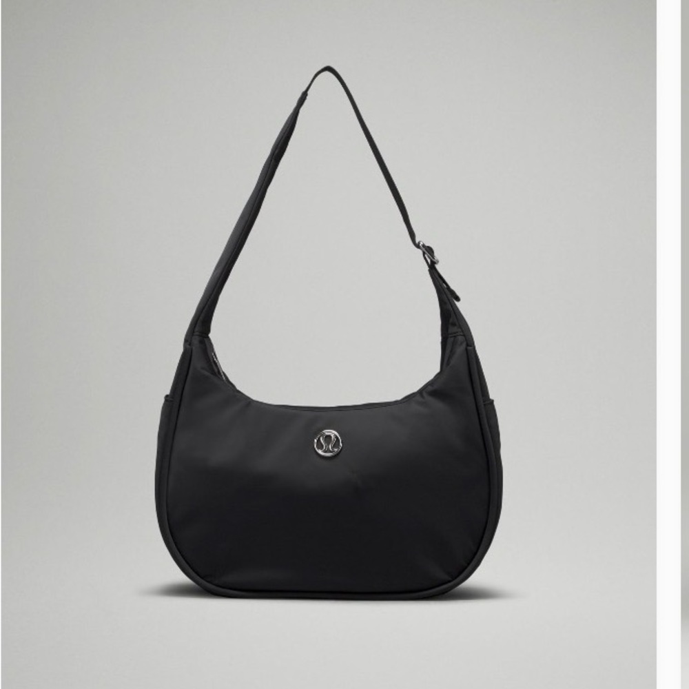 Lululemon shoulder bag 4 L